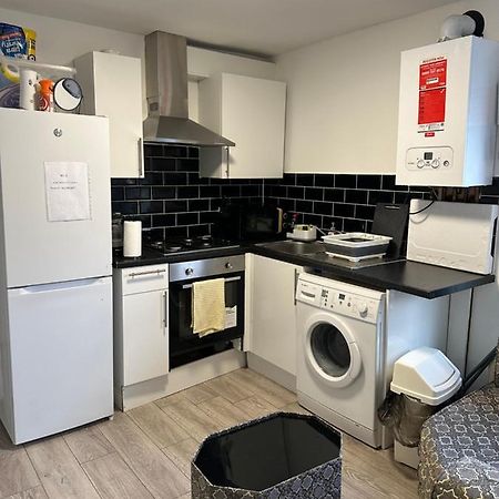 Beautiful Hoe Street First Floor One Bedroom Apartment B Walthamstow Londres Extérieur photo